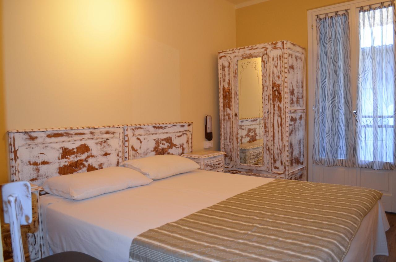 Albergo La Pace Pradleves Exteriör bild